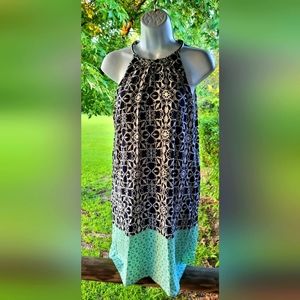 B. Darling beautiful dress size 9/10